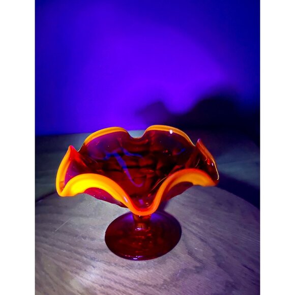 Vintage Viking Glass Ruby Red Amberina Georgian Ruffle Pedestal Bowl Compotewith - Picture 2 of 14